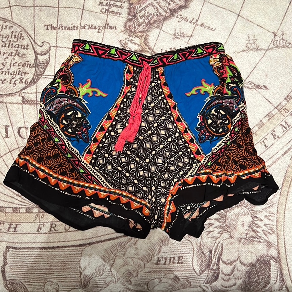 Flying Tomato shorts